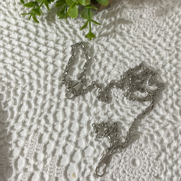 Large shimmer satin pleated clutch like new! - Picture 6 of 6